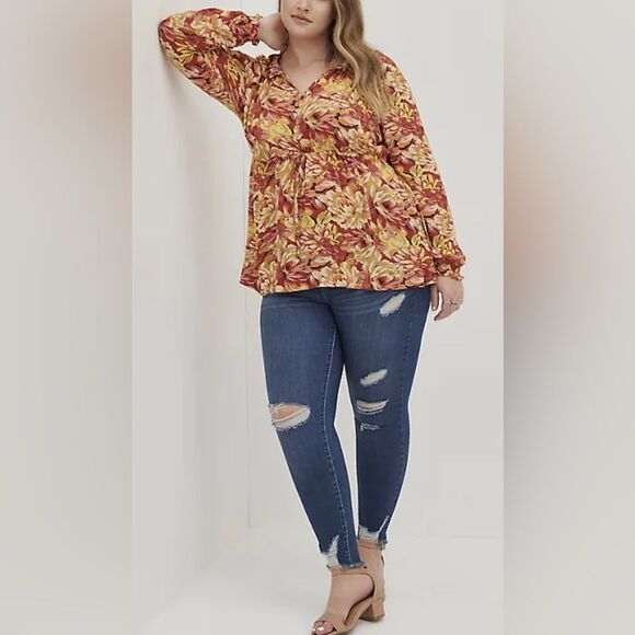 torrid Tops - Torrid - RAYON CREPE TIE WAIST PEASANT TOP Size: 22/24